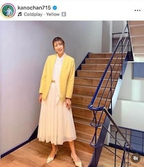 狩野舞子、ミニスカ×ハイソックスのゴルフウェア姿　「可愛い」「スタイル最高」異次元スタイル