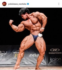 横川尚隆、ガチでエグい...鍛え上げたデカすぎ上半身にあ然　「マジでなにこれ」「どうなっとるんや」