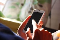 「危ないとは思ってましたが......」加藤夏希さん、盗まれたスマホを自力で発見　行動力に驚きの声