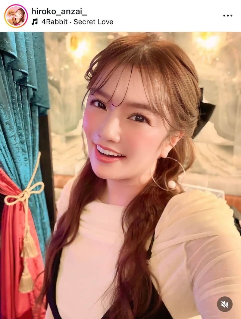 安西ひろこさんのインスタグラム（＠hiroko_anzai_）より