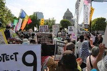 ラサール石井議員、デモ参加人数めぐり反論　「毎回確実に増えている」「とにかく現場を見て」