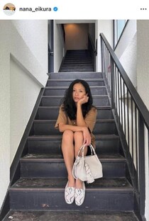 榮倉奈々、白ミニ丈ワンピ×ストライプシャツで異次元スタイルの美貌　「相変わらず、綺麗」「素敵すぎます」