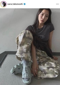 高梨沙羅、ばっちりメイクで雰囲気変わって...色気にドキっ　「ドキドキします」「なんて美しい」悶絶