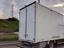 「冷蔵品が黄色い液体に浸かっている」　外袋に「人の尿」、コープみらい「不適切な衛生管理事案」謝罪