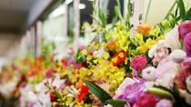 アイドルグループ生誕イベントのスタンドフラワーに「GPS発信機」　「メンバー本人にも精神的負担」
