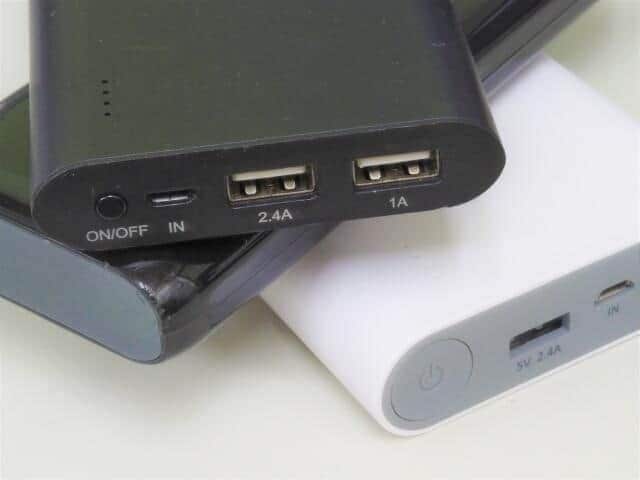 モバイルバッテリーの扱いには注意が必要だ（社員はイメージ。今回の事案のものではありません）