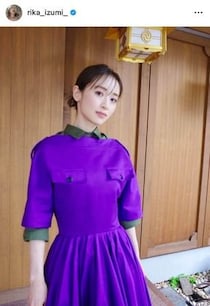 泉里香、水色の花柄ワンピでカワイイがダダ漏れ...「すんげぇ可愛い」「美し過ぎます」　夫はサッカー日本代表