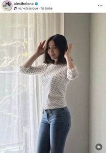 母親は後藤久美子...エレナ・アレジ・後藤、ヘソ出しキャミソール×スウェットで　レベチの透明感に衝撃