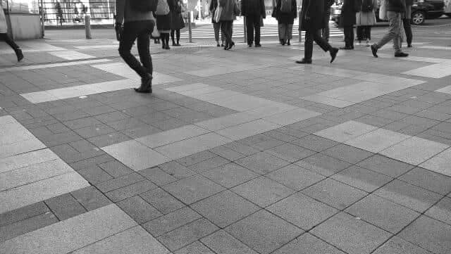 採用面接で父親の知人だった面接官が豹変…（写真はイメージ）