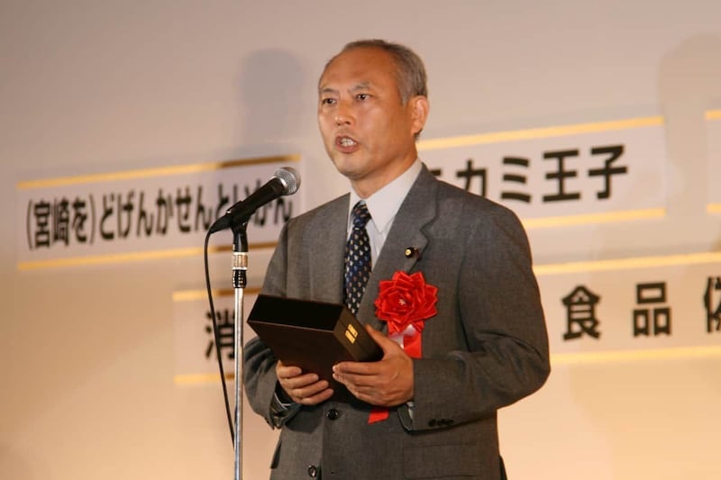 厚生労働相時代の舛添要一氏（2007年撮影）。児童相談所は厚労省の管轄だった