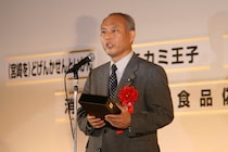 舛添要一元厚労相、阿部前監督騒動に「今回の児相の対応は適切」