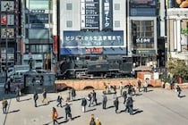 共産党・田村委員長にとってSL広場は「完全アウェイ」？　新橋は「サラリーマンの聖地」なのに