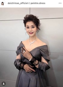 大地真央、12歳年下夫と夫婦ラブラブ2ショット...船上で優雅なランチを　「いつも仲良しで羨ましい」