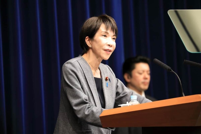 会見する高市早苗首相