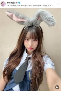台湾の美女チア・モンジェ、ヘソ出し＆ショーパンコーデで...すらり神スタイルの美貌に釘付け