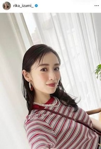 夫はサッカー日本代表・谷口彰悟...泉里香、カジュアルなゆるコーデもかわいすぎる　「ほんと綺麗～」