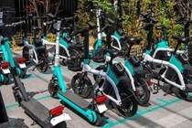 電動キックボードで死亡事故　「オシャレだし便利だけど...もうちょっと（ルールが）厳しくても」と岡田結実
