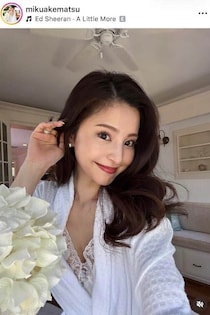 サッカー日本代表・堂安律＆美人妻・明松美玖、夫婦ラブラブなステキ笑顔2ショット　堂安の誕生日を祝福