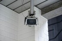 防犯グッズ市場が急成長　トクリュウ、クマ対策の防犯ブザー...スマホとの連動も