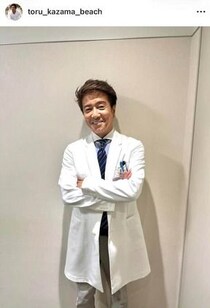 相田翔子、肩出し黒ドレスで変わらぬ美貌　風間トオルとの2ショットに反響...「美男美女のステキなお二人」