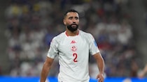 敗退のチュニジア代表DFが涙の訴え「こんなやり方で結果が出るわけがない」　日本ファンからも同情の声