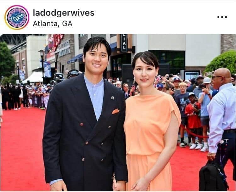 大谷夫妻はたびたびツーショットを披露してきた「ドジャース夫人会」のインスタグラム（＠Dodger Wives）より