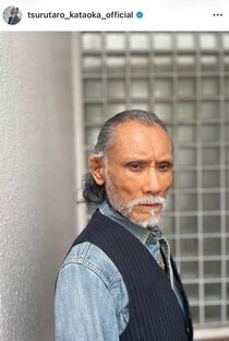 片岡鶴太郎71歳、イケおじ爆発...サングラス×ハット×半袖トップスのコーデで　「カッコ良すぎ」「ダンディ」