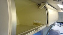 「やけに鞄が重たいな」立川志らくさんが巻き込まれた荷物トラブル　開けたらパニック、中に入っていたもの