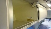 「やけに鞄が重たいな」立川志らくさんが巻き込まれた荷物トラブル　開けたらパニック、中に入っていたもの