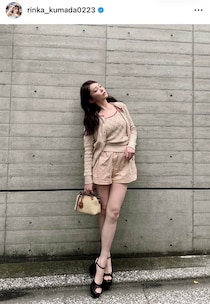 久間田琳加、深めスリット入り黒ワンピで神スタイル炸裂　「うっとり」「相変わらずお美しい」「全部が綺麗」