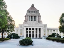 「なんと冷たいのか」共産・山添拓氏、自民「消費減税見送り」方針に批判