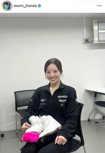 本田真凜、レッグウォーマー＆ウェア姿でリンク上に　宇野昌磨と息ぴったり練習中...「美しくかっこいい」