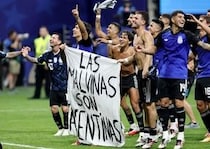 W杯アルゼンチン選手が政治的な横断幕→決勝出られない？　五輪サッカーでも韓国選手が領土主張を掲げたが