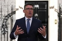 10年間で7人目、イギリスにバーナム新首相誕生　「はじめから難しいかじ取りを求められている」と斎藤幸平氏