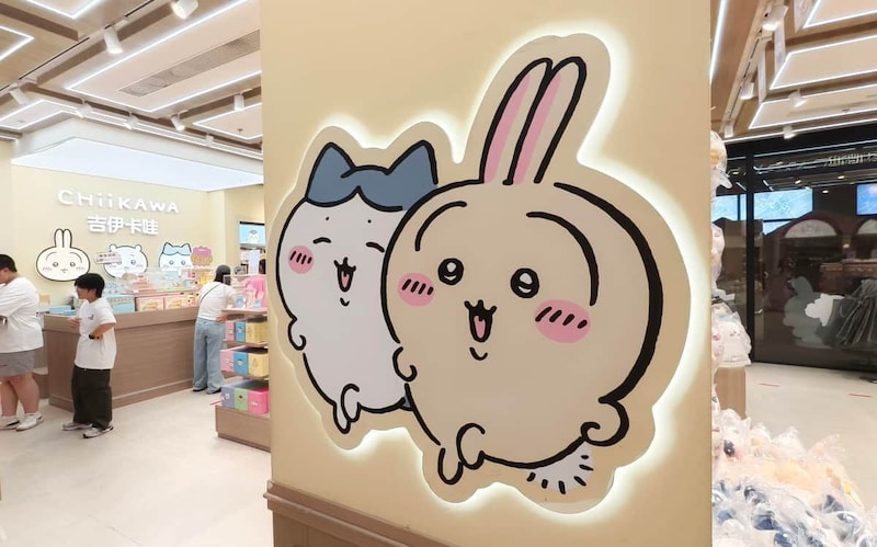 「ちいかわ」は国外でも大人気だ（写真は中国・上海で展開されたグッズショップ）写真：CFoto/アフロ）