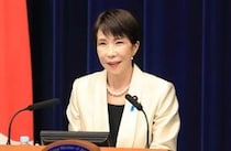 高市首相の熊本避難所「3分間」しか視察せず？SNS拡散　内閣広報官「51分間」だと否定