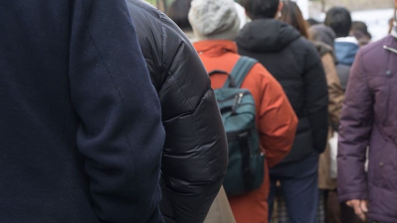 『鬼滅の刃』の歴代興収トップ2独占と、14年連続プラス成長確実のJRA…2大エンタメが牽引する「サービス消費」の底堅さ【解説:エコノミスト宅森昭吉氏】