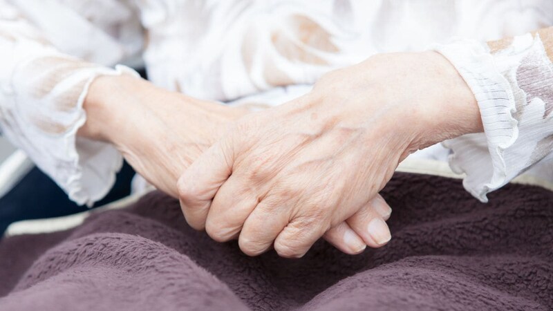 うちの親をあんなところに入れられない…根強く残る「老人ホーム＝姥捨て山」という大きな誤解