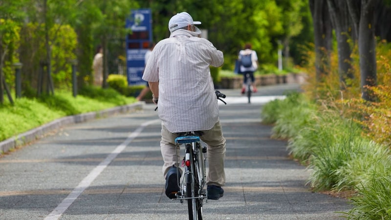 女子高生に「大丈夫ですか?」と心配され…まっすぐ歩けない・走れない・自転車で倒れる70代「心と現実の残酷なギャップ」