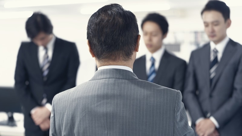 「LINEでディスられ」「意見したら“古い”と一蹴」…会社に尽くした“誠実な50代”を待つ、「年収2千万円のお荷物」というリアル