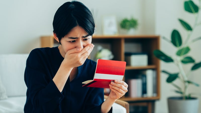〈年収1,200万円〉〈タワマン住み〉38歳エリート未婚男性、マッチングアプリで出会った婚約者に“通帳”を見せたら…彼女が「なにも言えない」と黙りこくったワケ