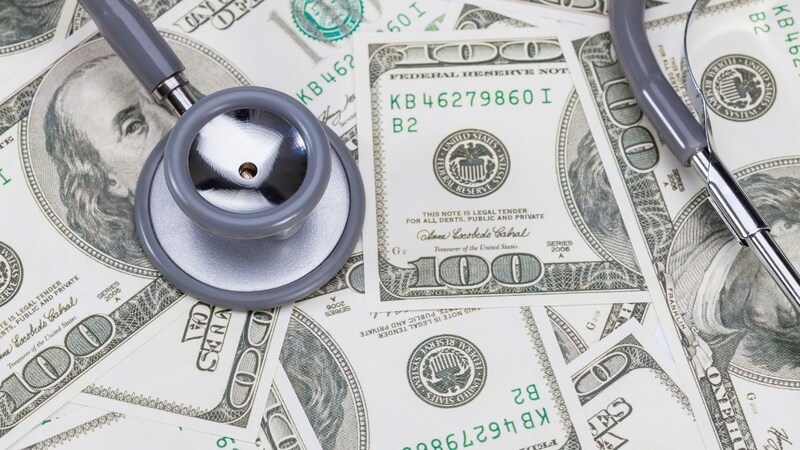 たった30分の診察であわや「20万円超え」…アメリカ在住日本人が驚愕する“バカ高い医療費”の実態【人気YouTuberが語る】