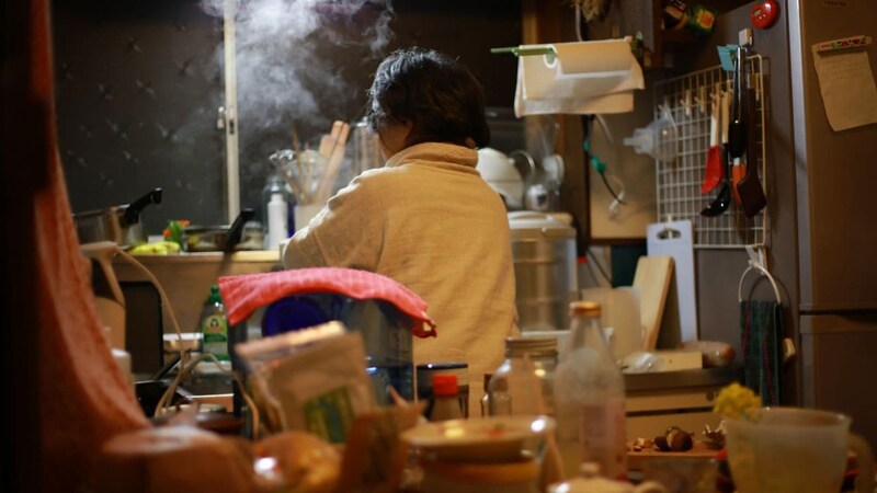 常に家族のごはんのことを考えているのが嫌になりました…「年金8万円」会社で働いたことがない65歳専業主婦。42年連れ添った夫ときれいさっぱり熟年離婚も、想像と大きく違った「自由の現実」【FPが解説】