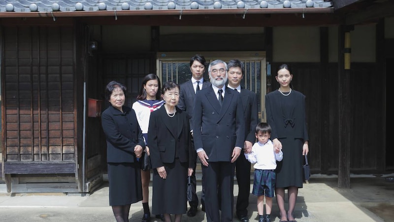 私のことはいいから…年金月13万円、最期まで子との同居を拒否していた母が逝去→四十九日のあと、遺品整理の場で明らかになった〈母が死ぬまで隠し通した秘密〉