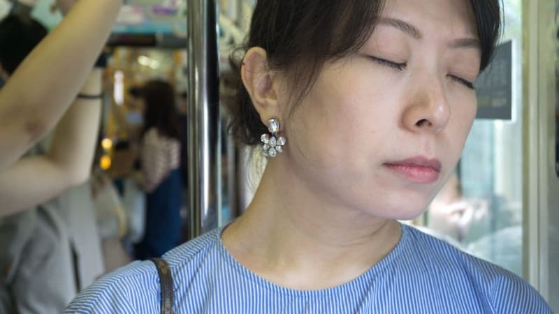 4時間睡眠、往復4時間通勤。仕事と子育てに明け暮れ…総合職としてキャリアを重ねた50代女性、息子が家を出たあとに気がついた「28年で失った大切なもの」