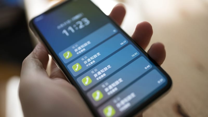 銀婚式の夜、電話1本で「1億円」を掴み人生の勝者へ…早期退職した50歳課長、翌年待っていたのは「不安で不眠、常にスマホにかじりつく」絶望の日々【IFAが解説】