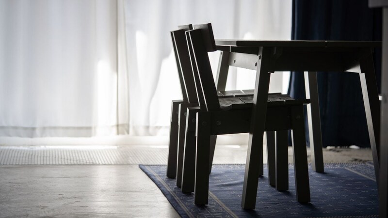 嘘だろ、いつの話をしてるんだよ…60歳商社マン、絶句。妻がそっとテーブルに置いた「白い封筒」、定年を迎えた夜の悪夢【CFPの助言】