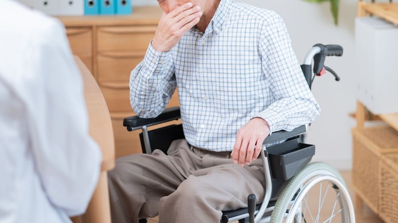 老人ホームなんて入らなきゃよかった…年金月20万円の79歳男性、自宅を売って「有料老人ホーム」に入居→わずか半年後に起きた「取り返しのつかない後悔」