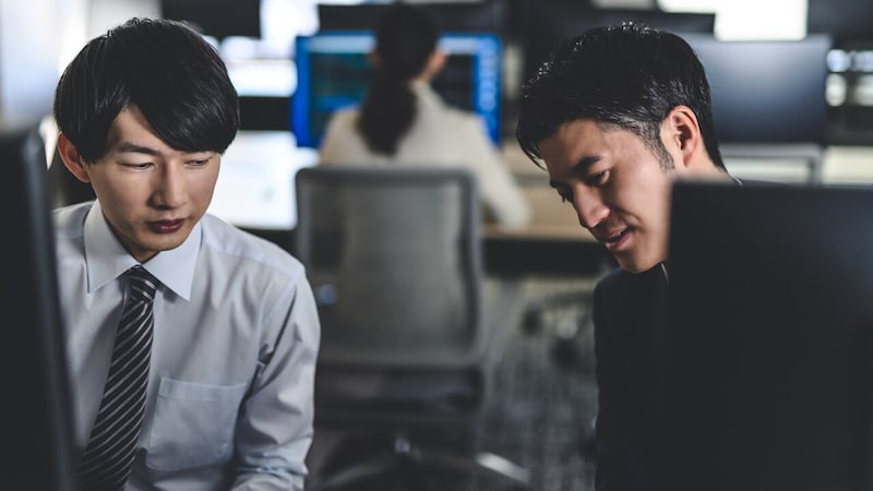 あいつ、なんで辞めないんだ？…年収400万円の55歳“万年ヒラ社員”が「誰よりも遅く出勤して誰よりも早く退勤する」ワケ。上司が黙認する衝撃の事実【CFPの助言】