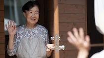 ▼「お義母さん、いつもありがとうございます！」嫁のお礼が重すぎる…。〈年金月25万円〉68歳主婦が頭を抱える“孫連れ・息子一家の来訪”【CFPの助言】
